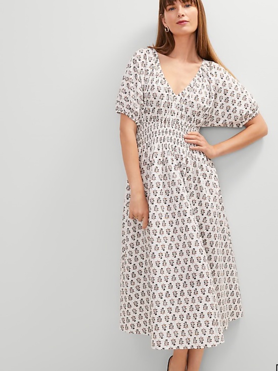 Ann Taylor Dresses & Skirts - Ann Taylor Floral Smocked Puff Sleeve Midi Dress, Size 4, NWT